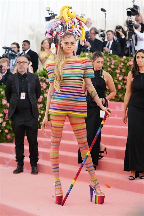 cara delevingne met gala